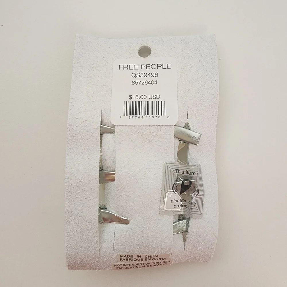 NWT Free People White Rosemary's Rose Set Of 6 Clips